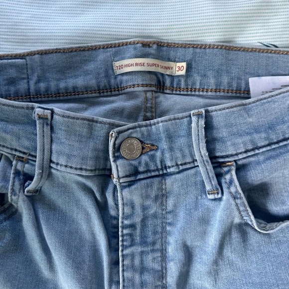 Levi’s 720 Skinny Jeans - Picture 2 of 4